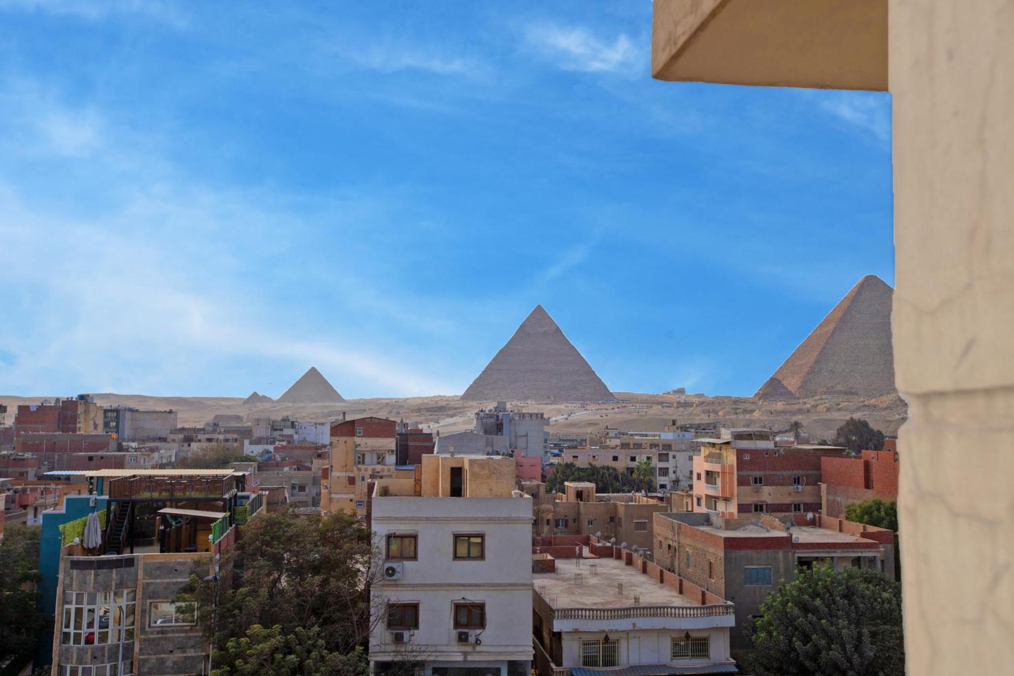 Galaxy Pyramids View Inn Kafret el-Gabal Eksteriør bilde
